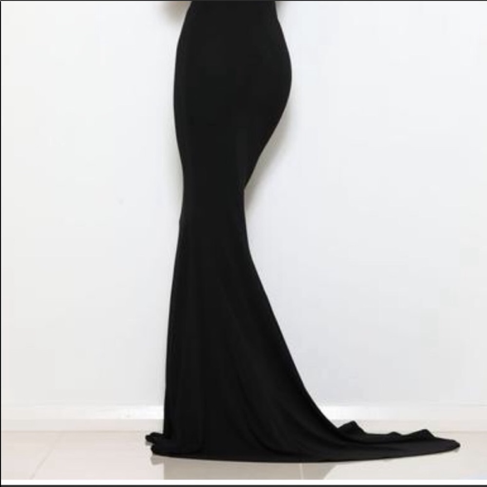 Gown - Picture 3 of 3